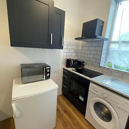 Wonderful Fully-Equipped Studio Near Central London 8 Exterior photo