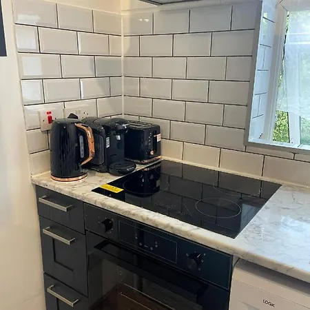 Wonderful Fully-Equipped Studio Near Central London 8 Exterior photo