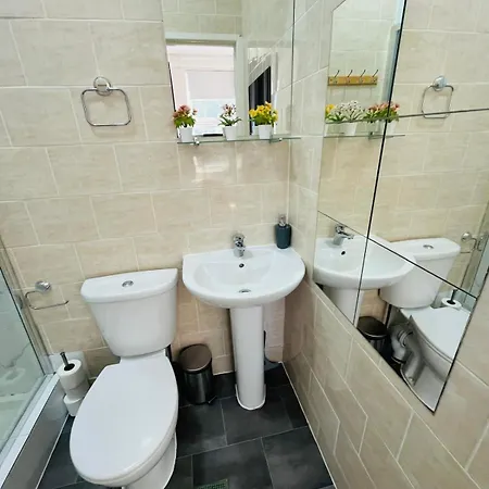 Wonderful Fully-Equipped Studio Near Central London 8 Exterior photo