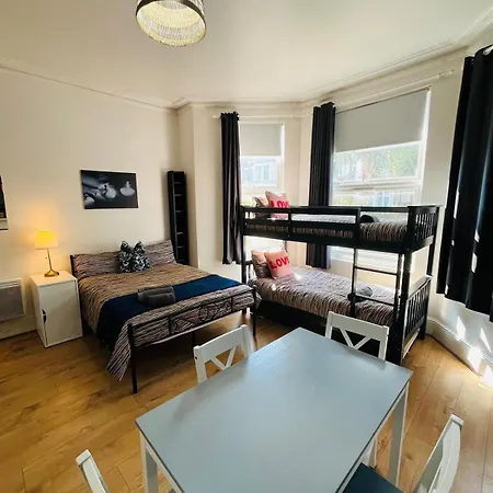 Wonderful Fully-Equipped Studio Near Central London 8 Exterior photo