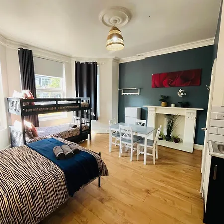 Wonderful Fully-Equipped Studio Near Central London 8 Exterior photo