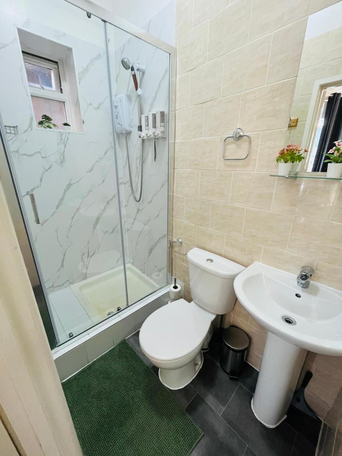 Apartment Wonderful Fully-equipped Near 8 London