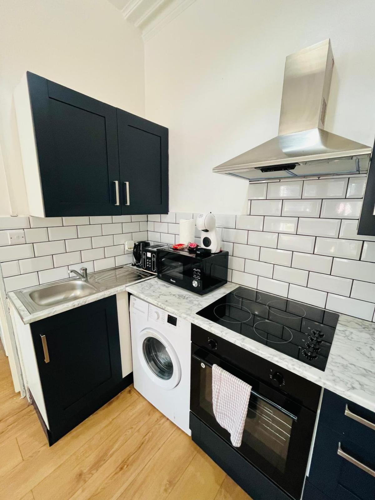 Apartment Wonderful Fully-equipped Near 8 London
