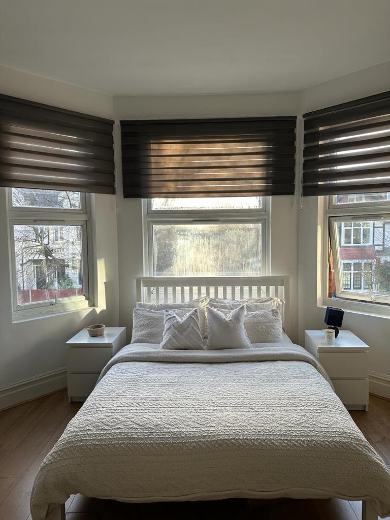 Apartamento 10 Minutes To Wembley Guest