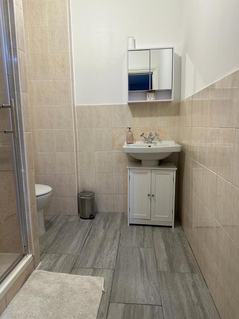 Apartamento 10 Minutes To Wembley Guest Londres